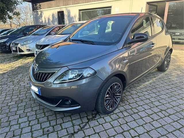 Lancia Ypsilon 1.0 FireFly 5 porte S&S Hybrid Gold