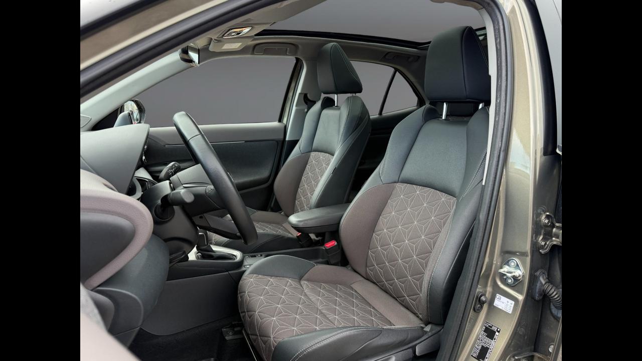 TOYOTA Yaris Cross - Yaris Cross 1.5h Lounge fwd 116cv e-cvt