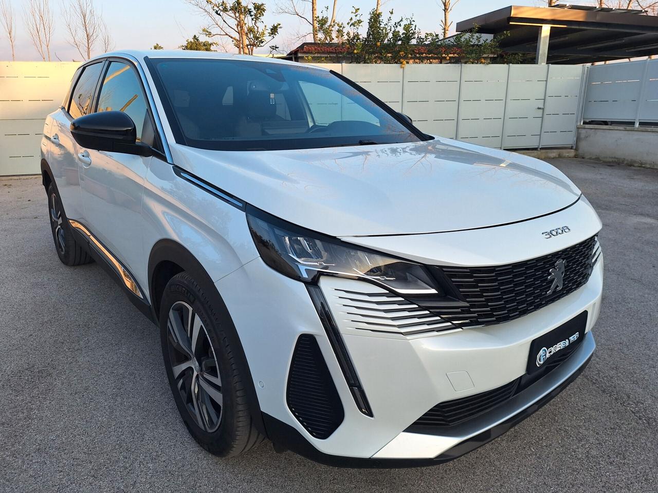 Peugeot 3008 ALLURE PACK 1.5 HDi 130cv EAT8 NAV+RETROCAM. 2023