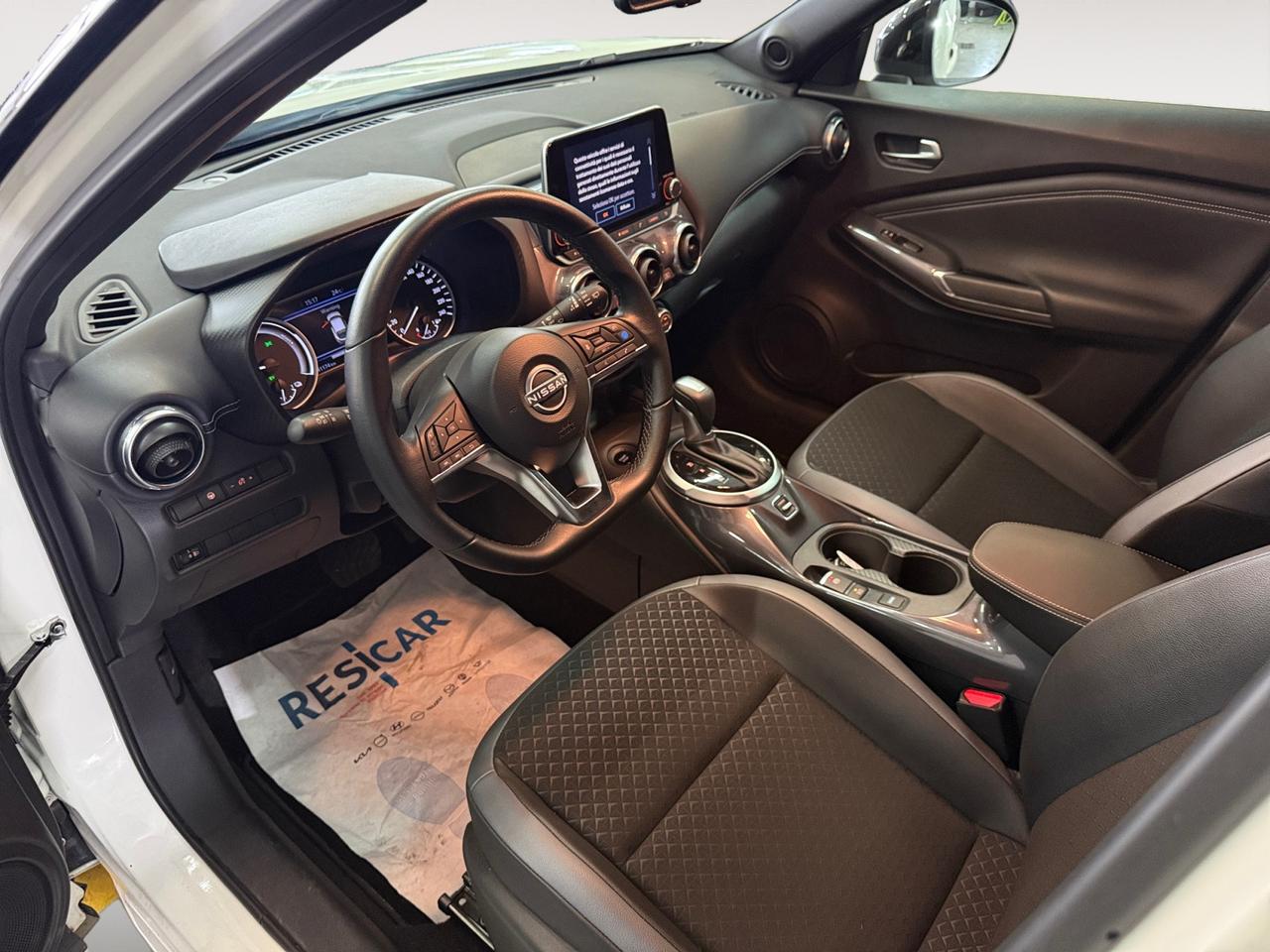 NISSAN Juke 1.6 hev N-Connecta