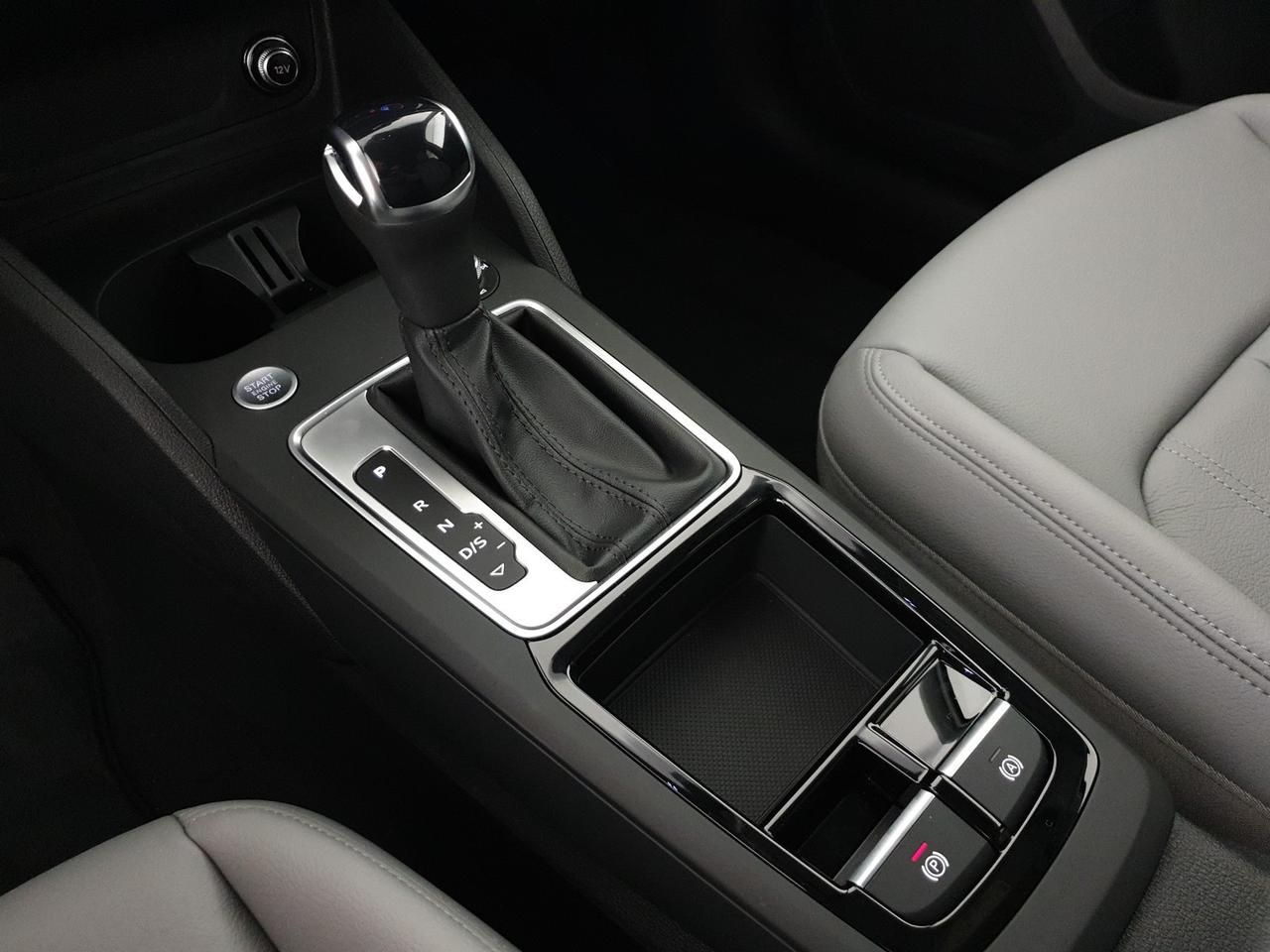 35TFSI 150CV S tronic Identity Black