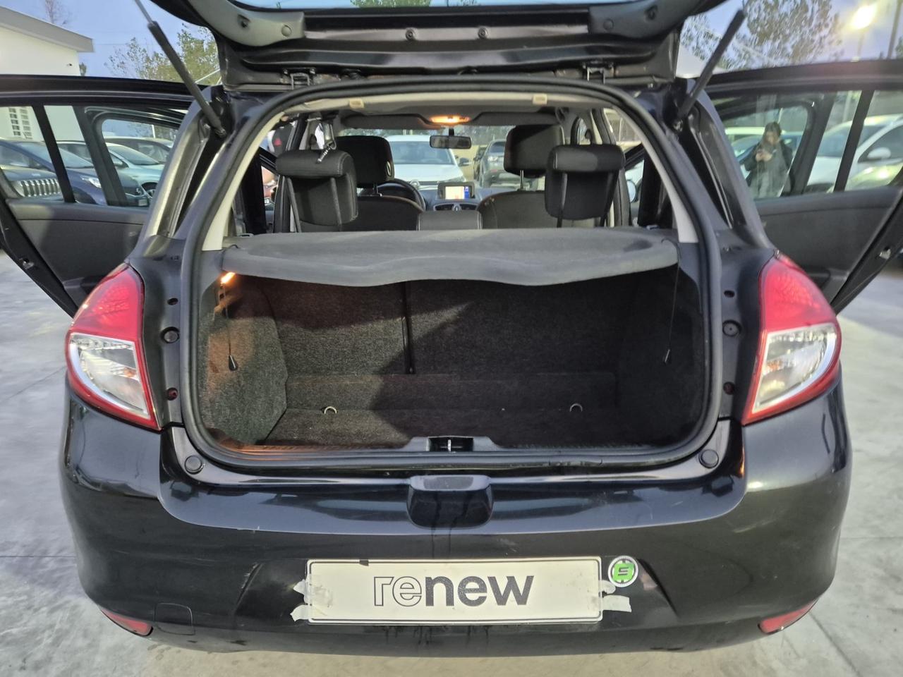 Renault Clio 1.2 16V 5 porte Luxe NAVIGATORE