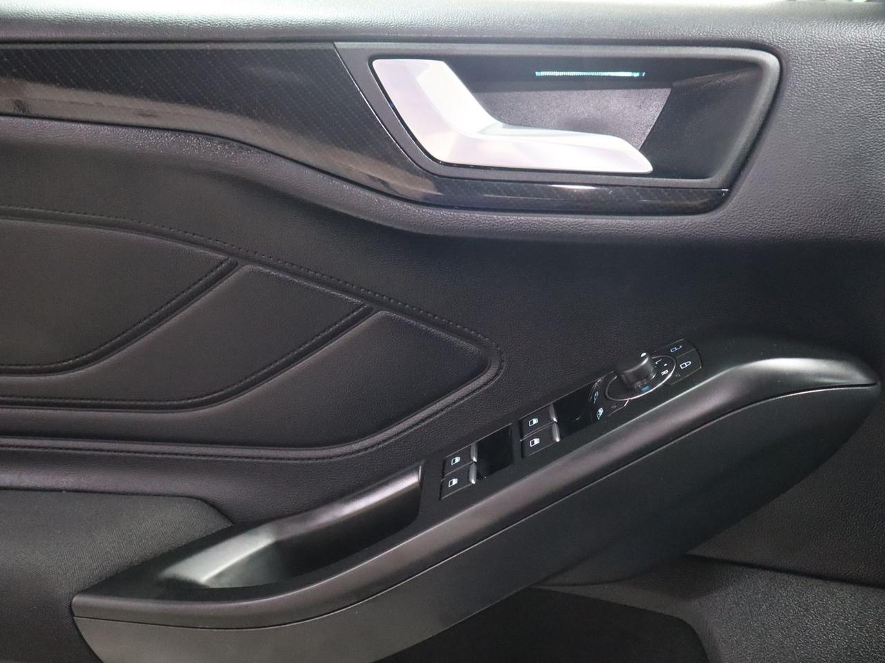 Ford Focus ST Line 1.0 EcoBoost mHEV #9802