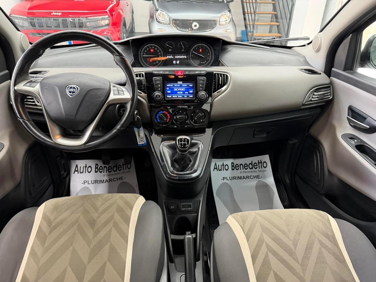 Lancia Ypsilon 1.2 69 CV 5 porte Gold 2016