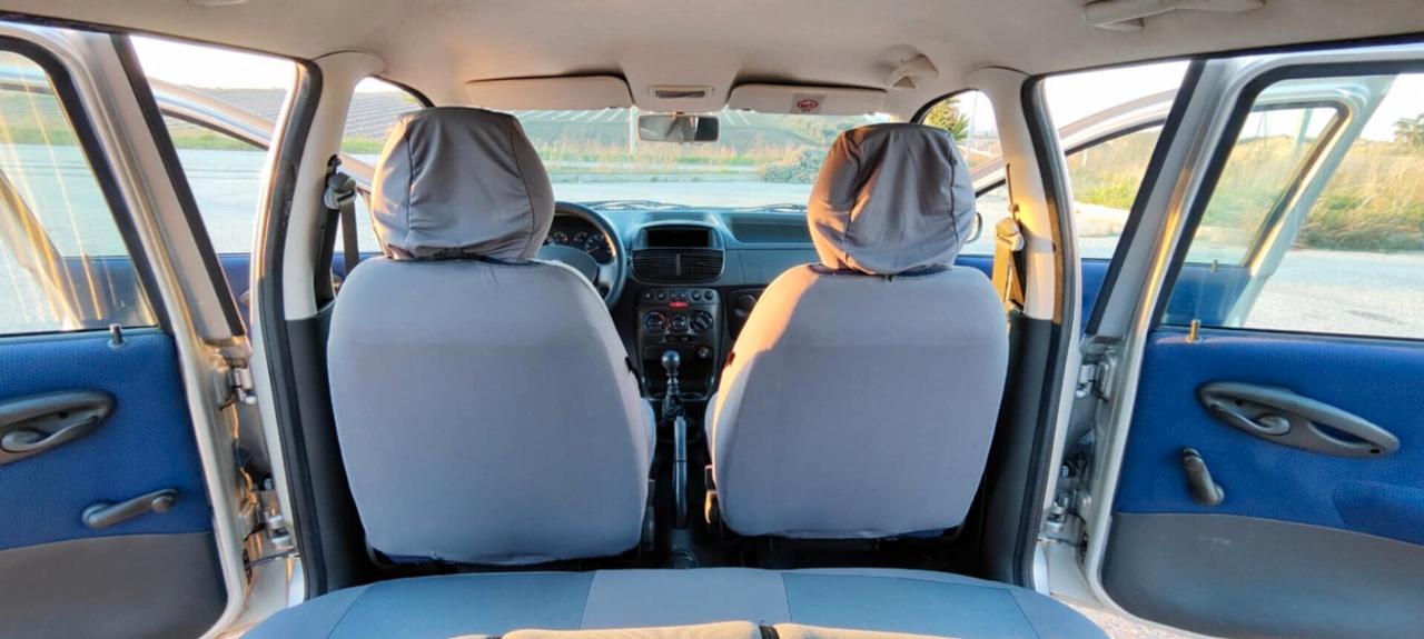 Fiat Punto 1.2i cat 5 porte ELX
