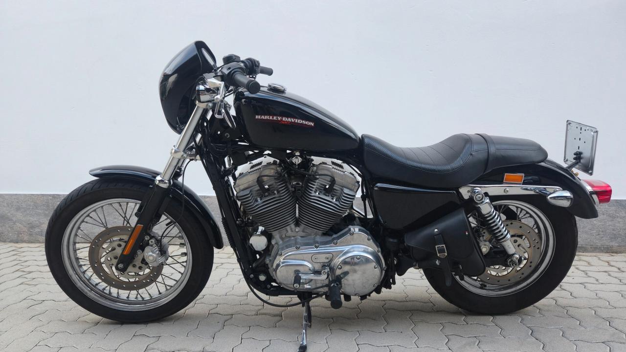 Harley-davidson 883 Sportster Custom
