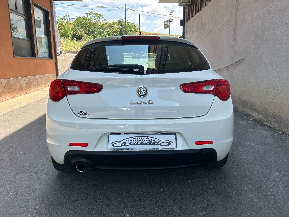 ALFA ROMEO - Giulietta - 1.6 JTDm-2 105 CV Distinctive