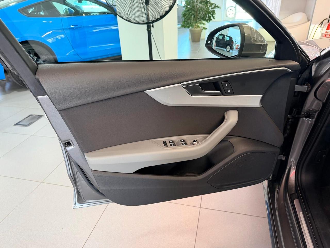 Audi A4 30 TDI/136 CV S tronic Business Advanced