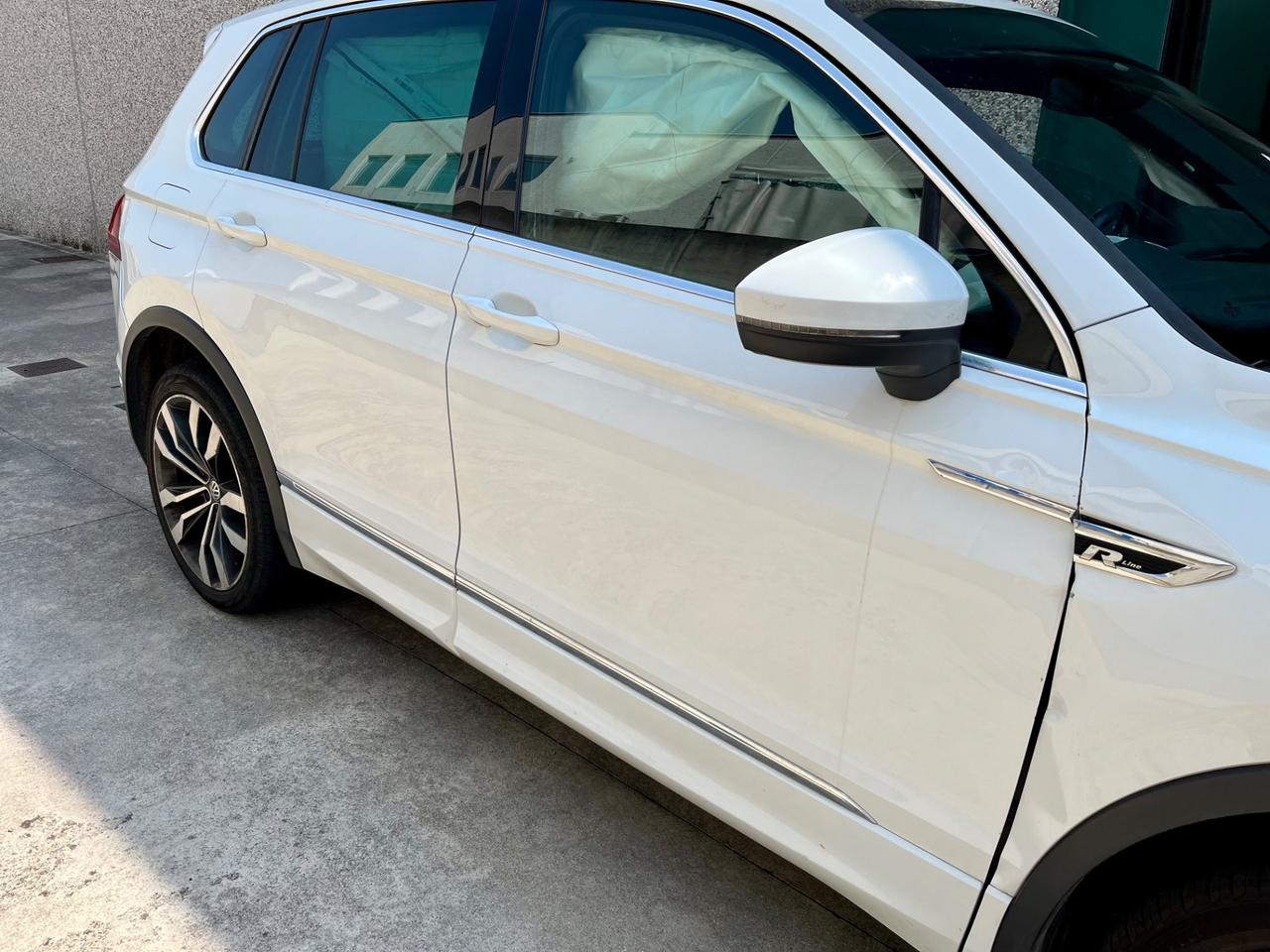 Volkswagen Tiguan 2.0 BiTDI SCR DSG 4MOTION Advanced R-Line BMT