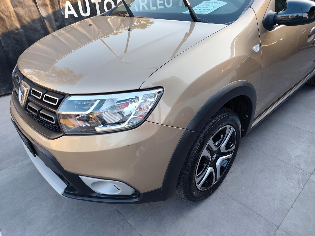 Dacia Sandero Stepway TCE BENZINA E GPL DI SERIE