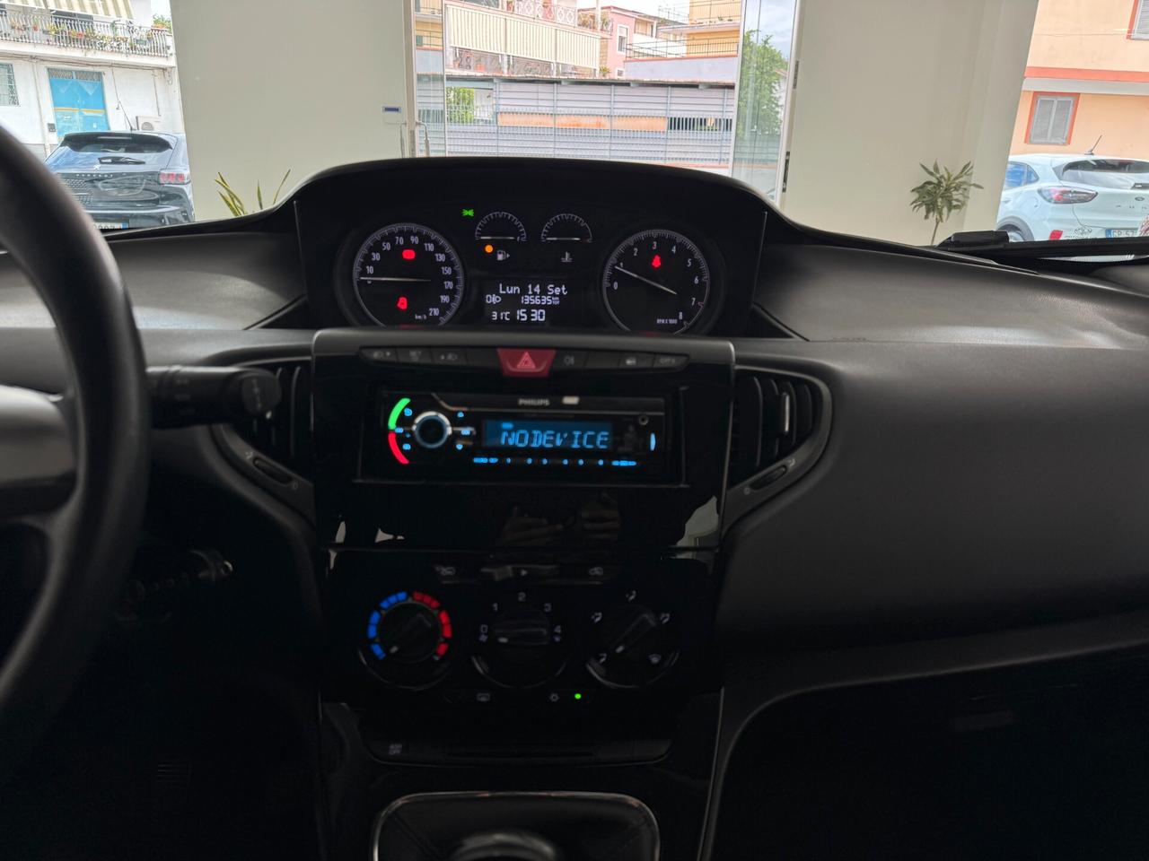 Lancia Ypsilon 1.2 69 CV 5 porte GPL Silver