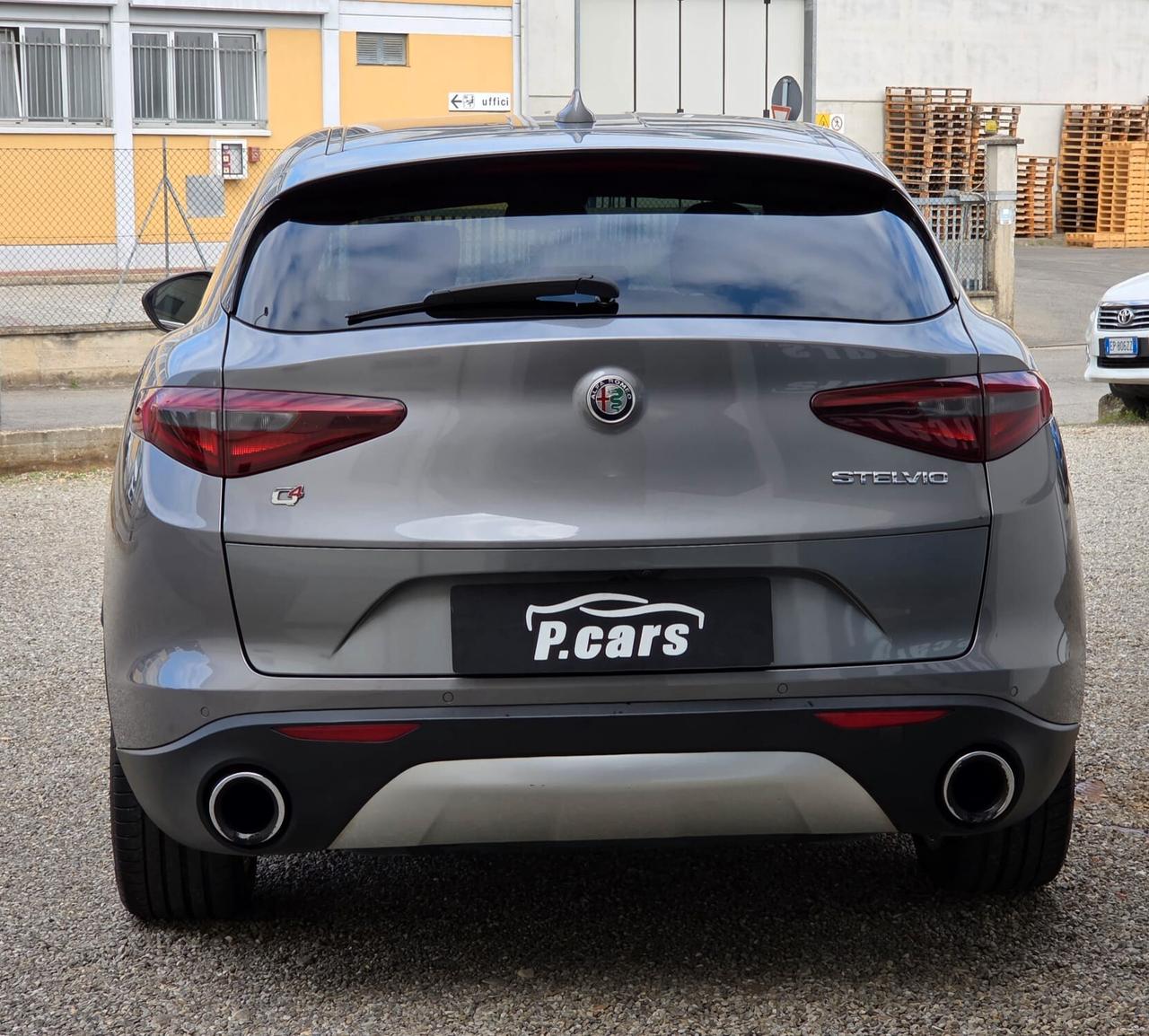 Alfa Romeo Stelvio 2.0 Turbo 280 CV AT8 Q4 First Edition
