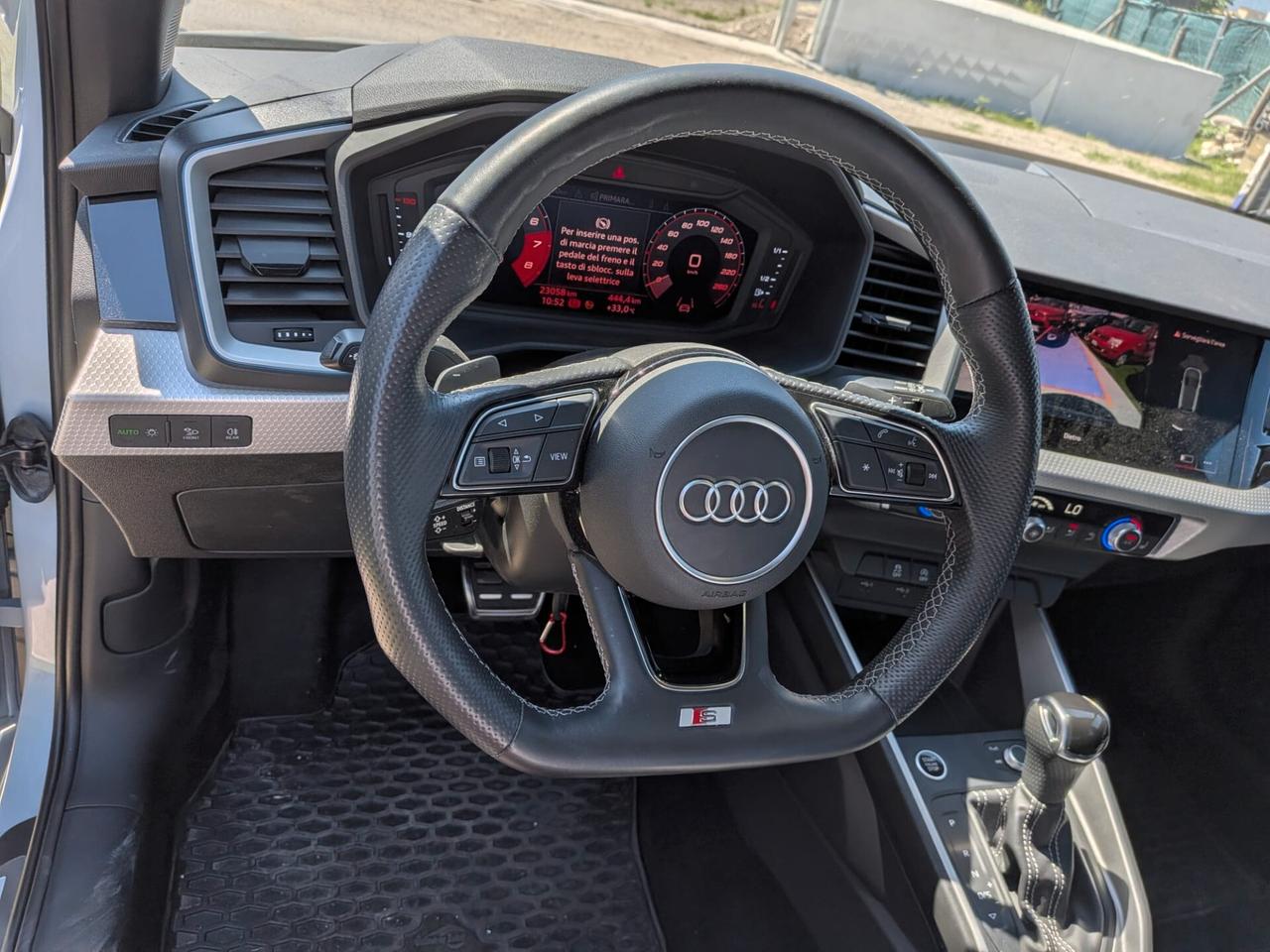 Audi A1 citycarver 30 TFSI S tronic