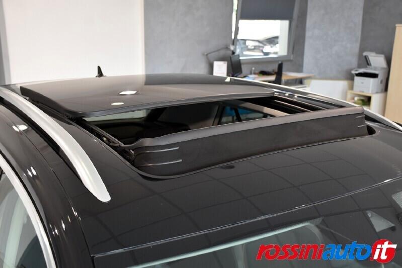 VOLKSWAGEN T-ROC 1.5 TSI 150 CV DSG STYLE + TETTO PANORAMA + RETROC