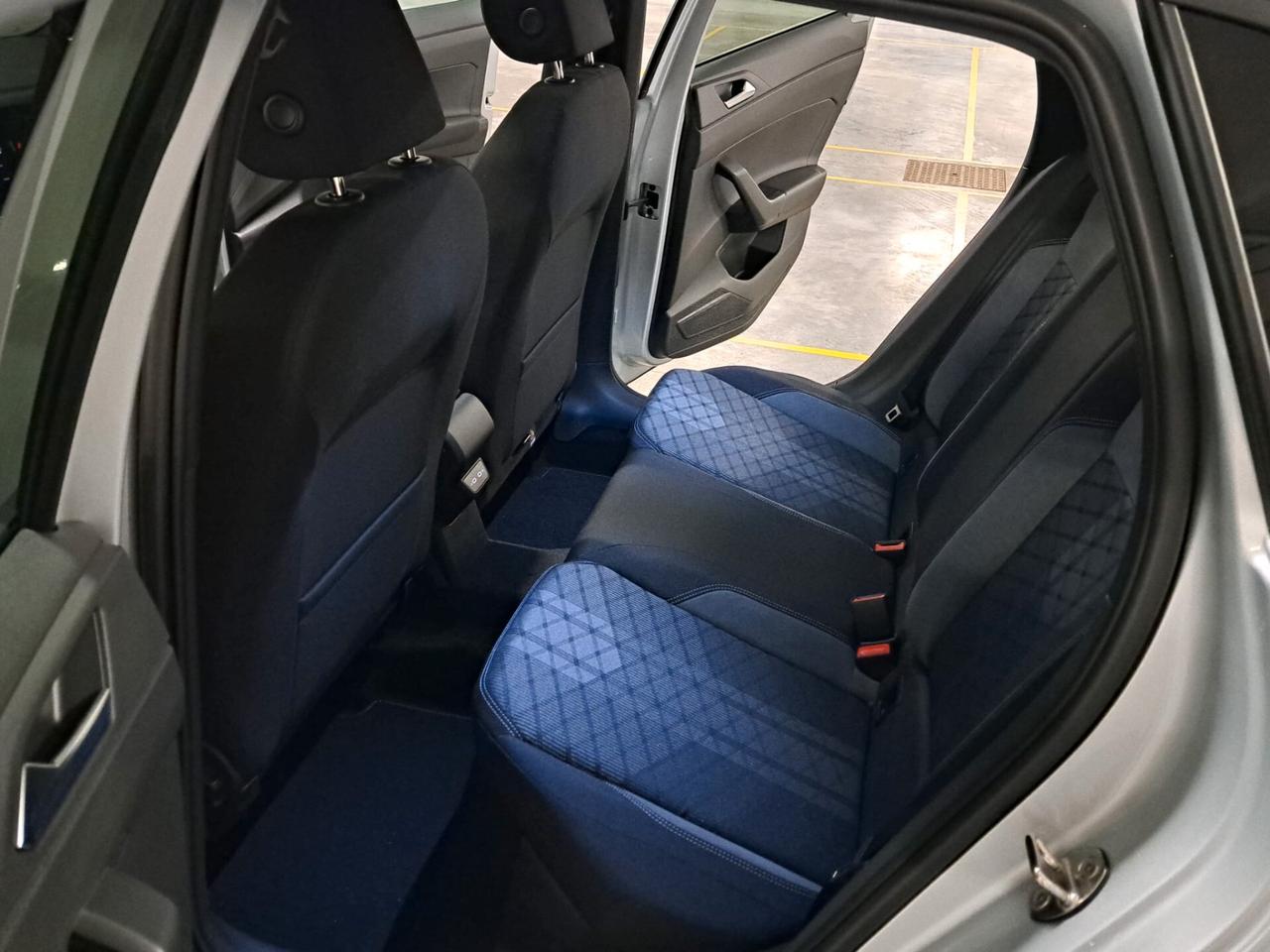 Volkswagen Taigo 1000 TSI 116CV R-Line Km.0
