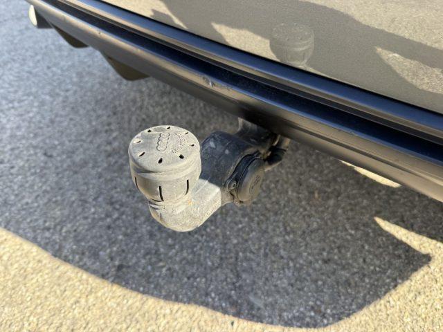 AUDI Q3 40 TFSI quattro S tronic S line edition KIKO editi