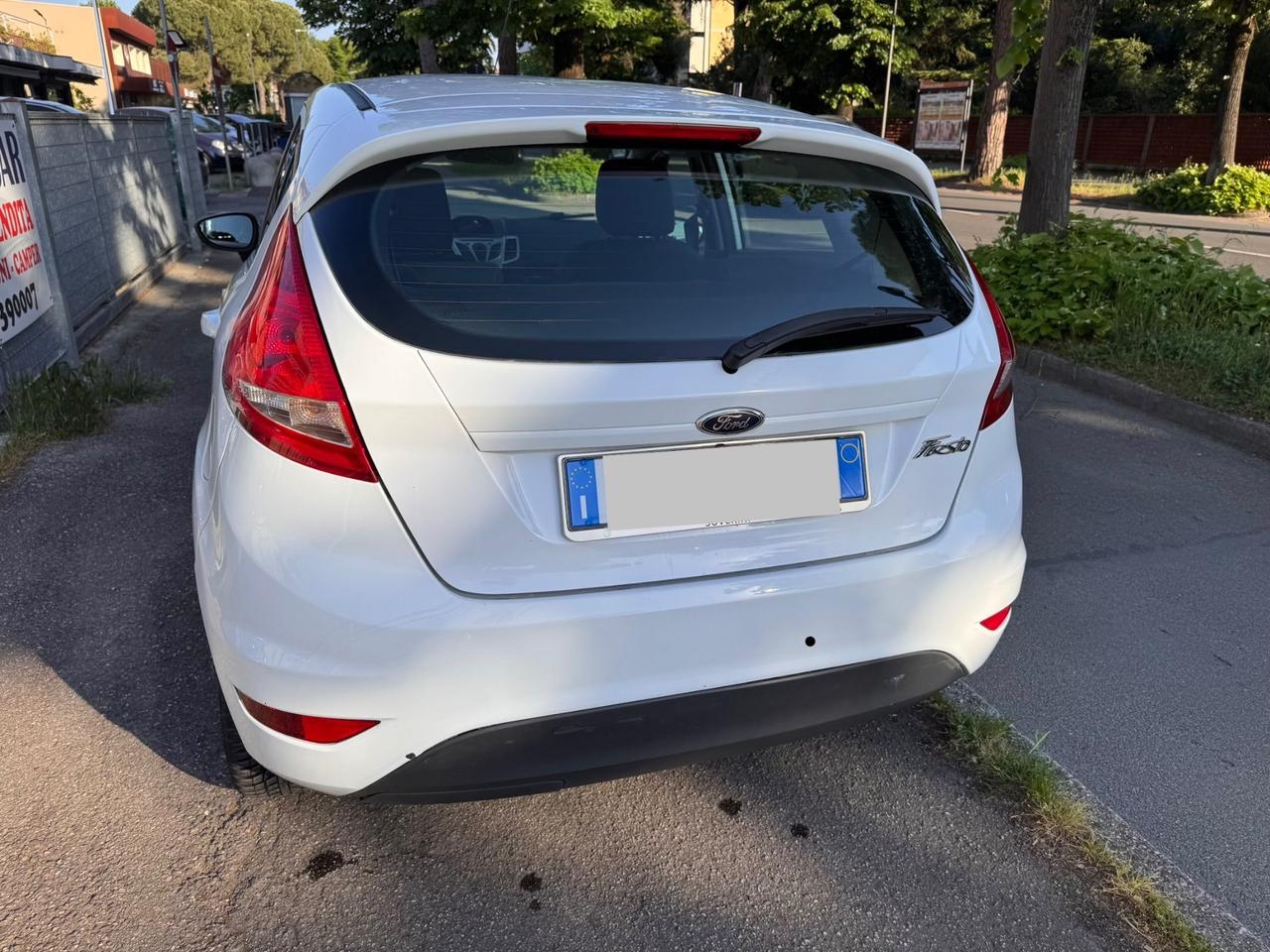 Ford Fiesta 1.2 60CV 5p. Neopaten garanzia 12 mesi