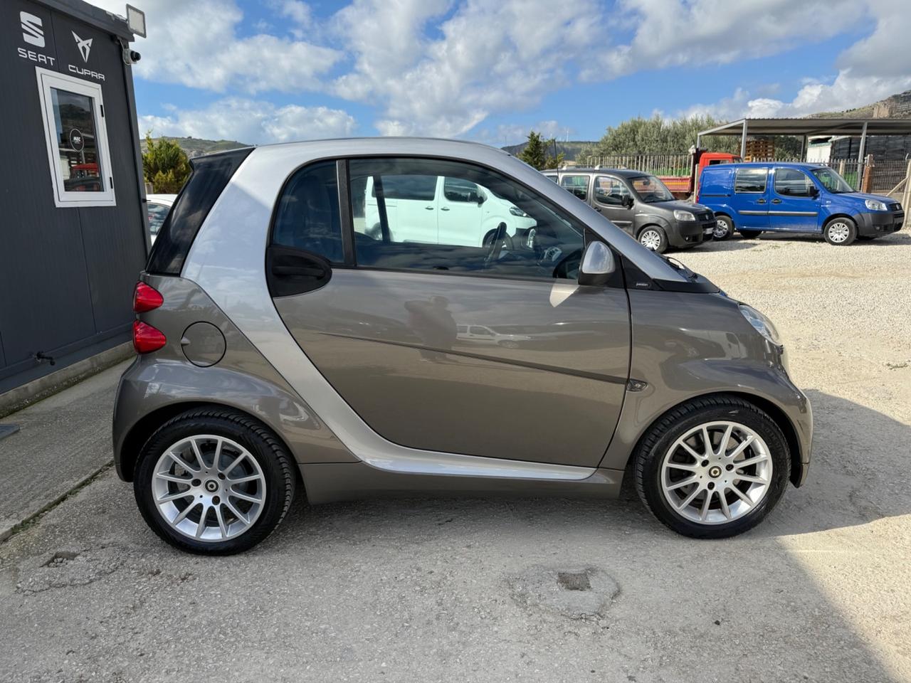 Smart ForTwo 1000 71 cv coupé passion 2011