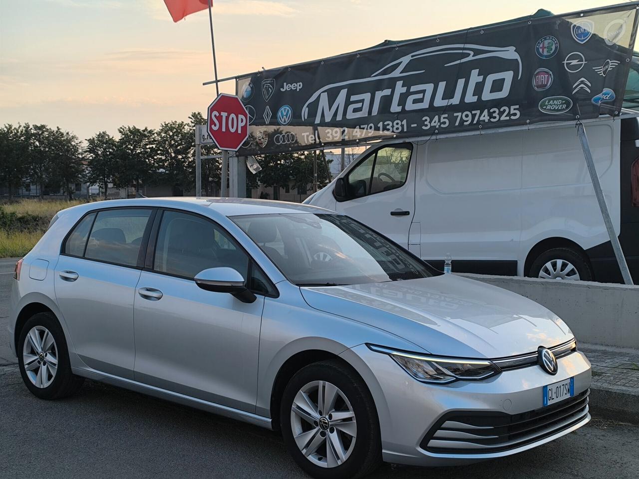 VOLKSWAGEN GOLF 8 2.0 TDI 115cv NAV/LUCI AMBIENT