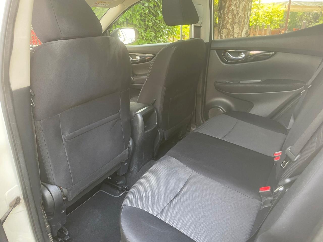 NISSAN QASHQAI 4WD 1.6 DCI TEKNA - GANCIO TRAINO
