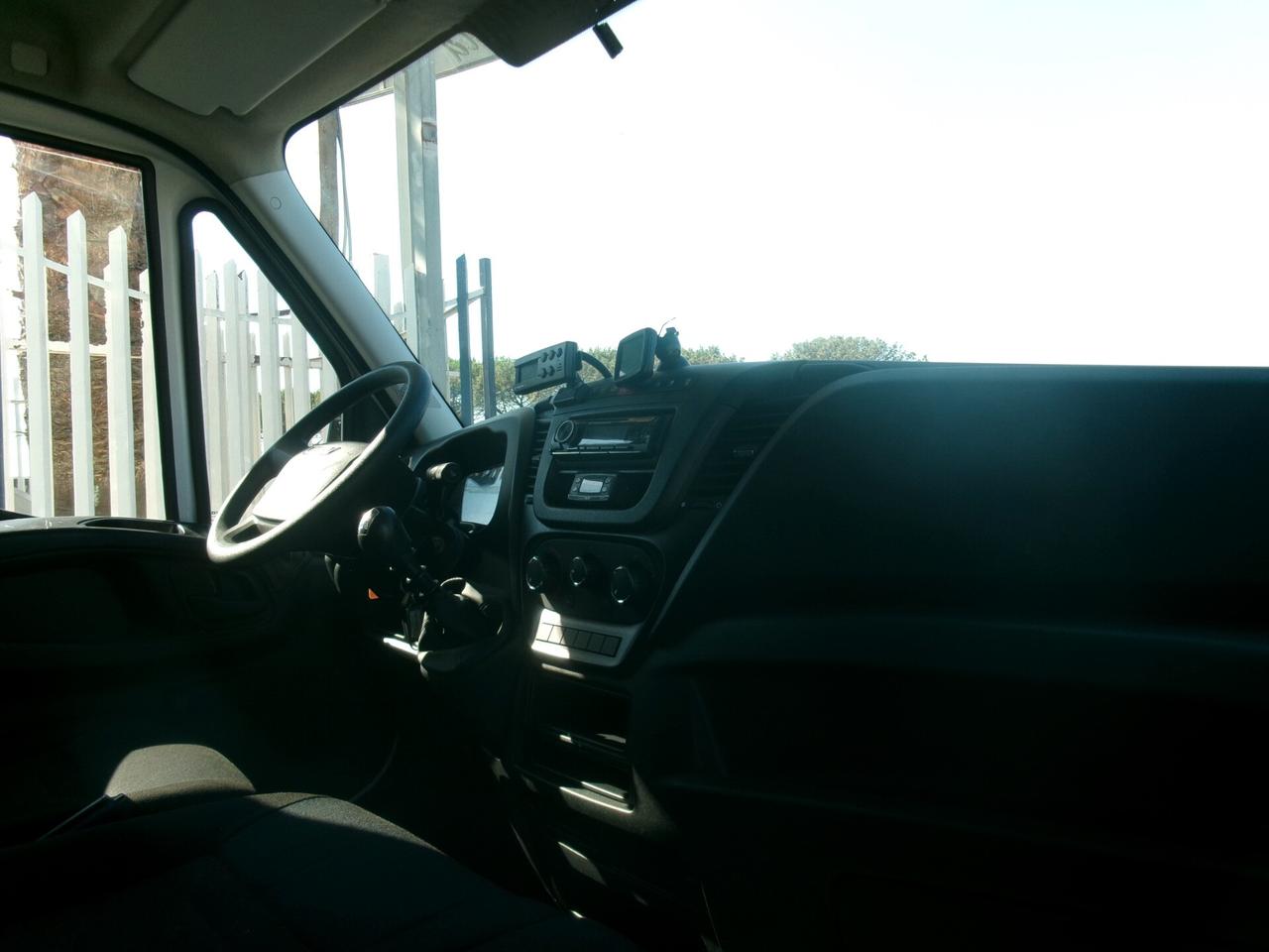 Iveco Daily 35C15 3000 150CV E6 FRIGO ATP FRCX -20° 01/2027 6 PEDANE