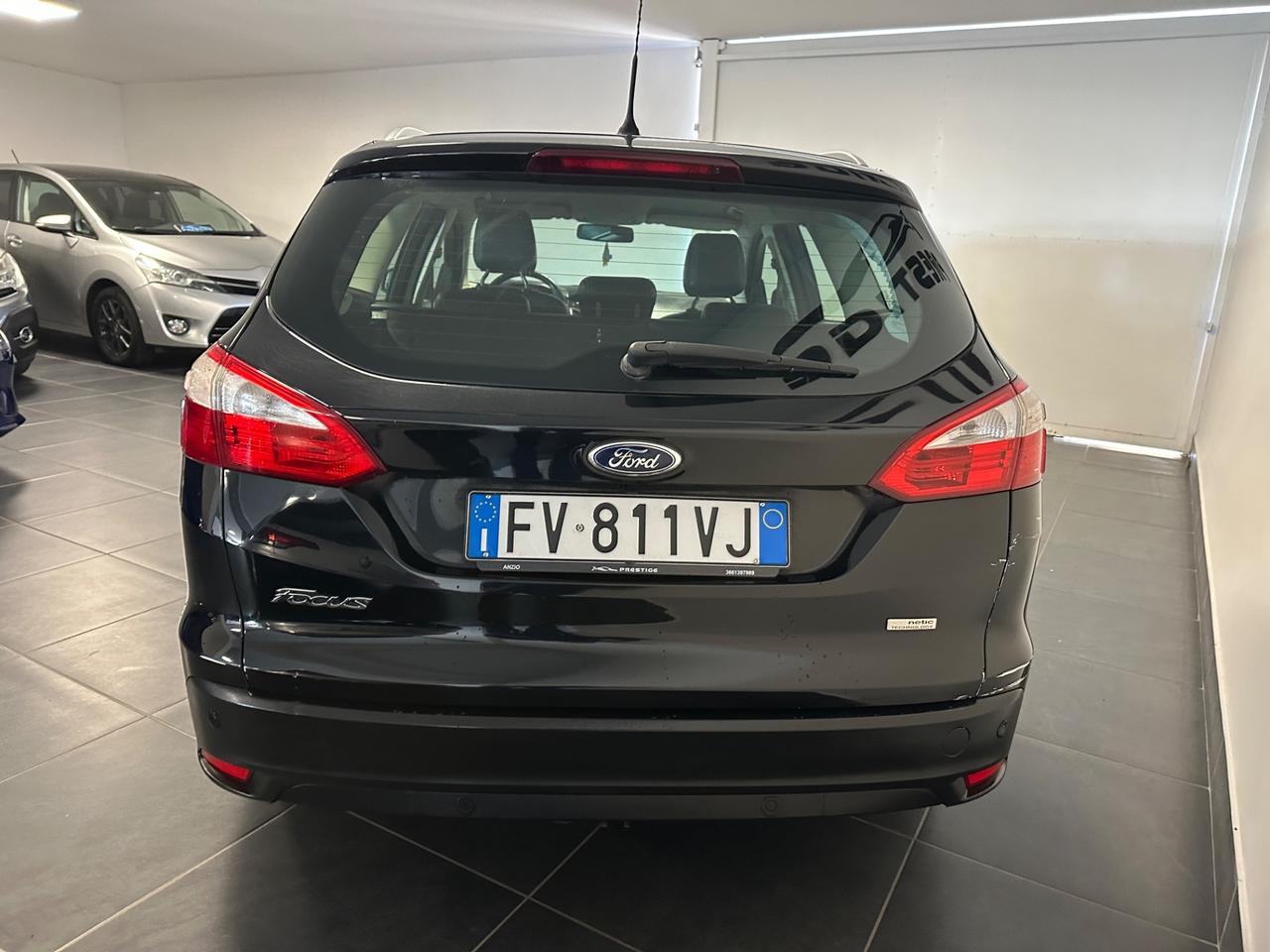 FORD FOCUS 1.6 TDCi 105 CV GANCIO TRAINO S.W TITANIUM