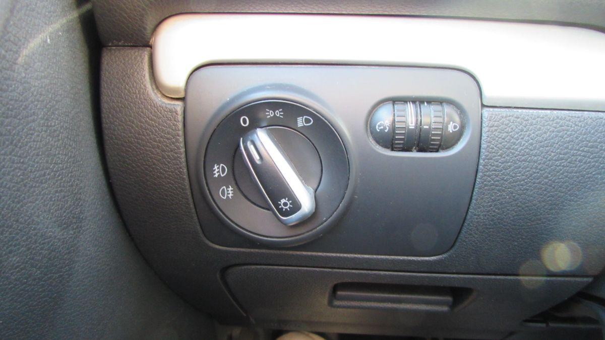 VOLKSWAGEN - Golf - 2.0 TDI 140CV DPF 5p. Highline