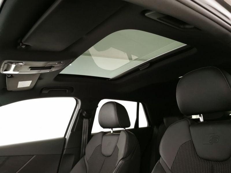 Audi Q2 30 2.0 tdi Identity Black