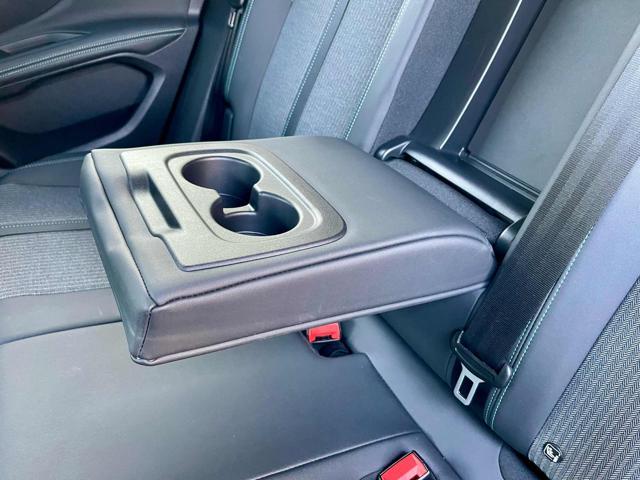 PEUGEOT 3008 PureTech Turbo 130 S&S EAT8 Allure Pack