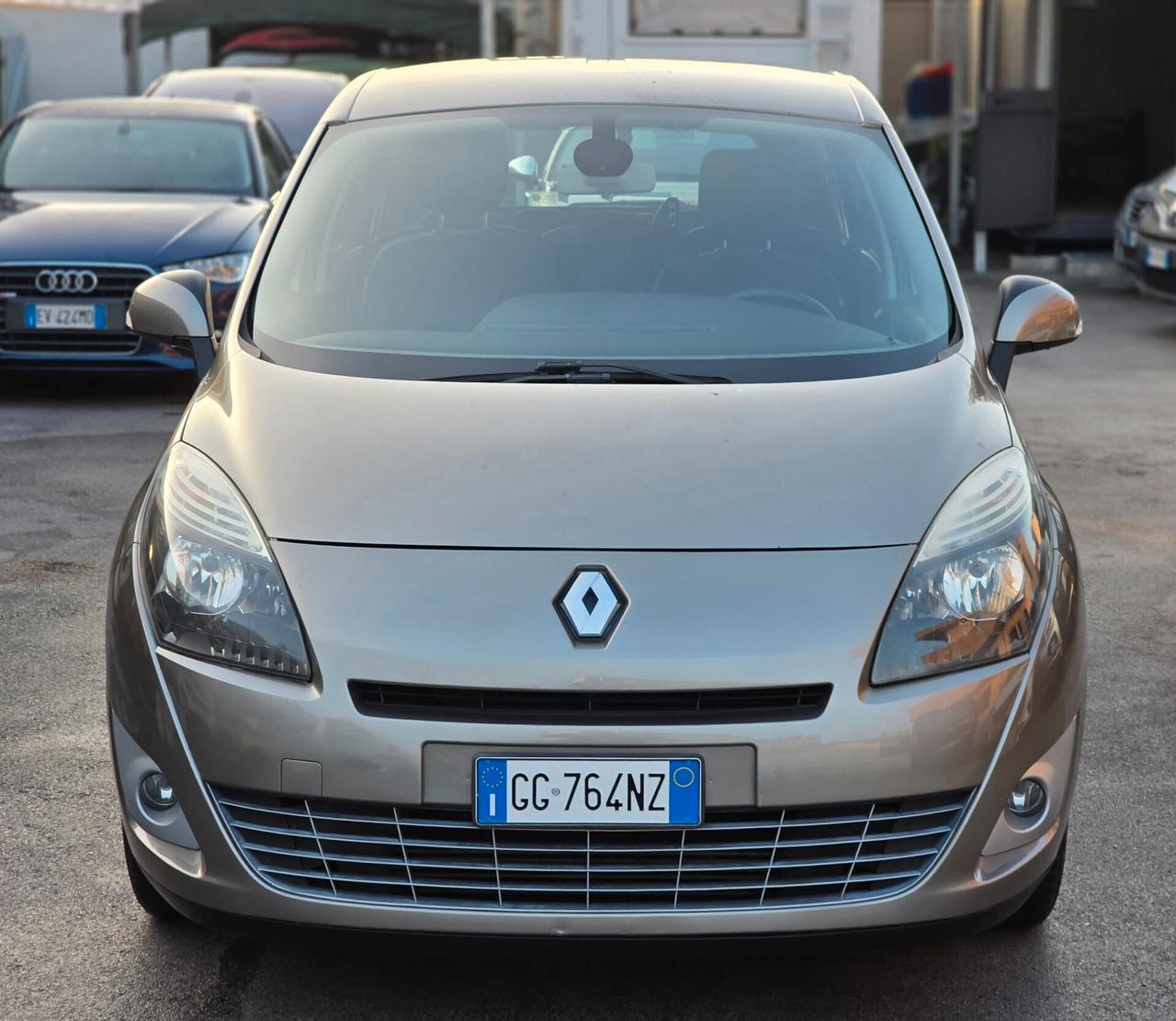 Renault Grand Scénic X-Mod 1.5 dCi 7 posti