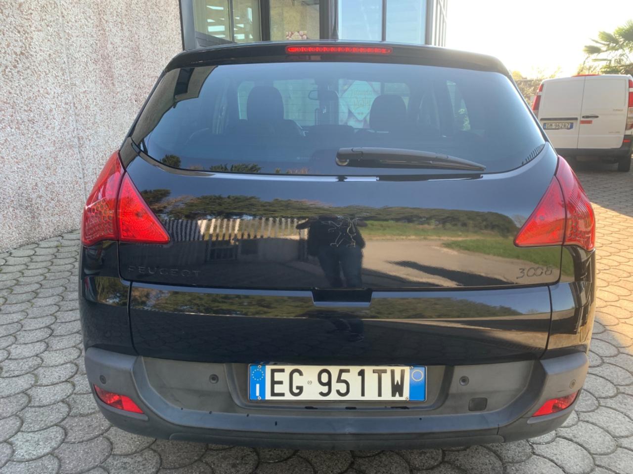 Peugeot 3008 2.0 HDi 150CV Business