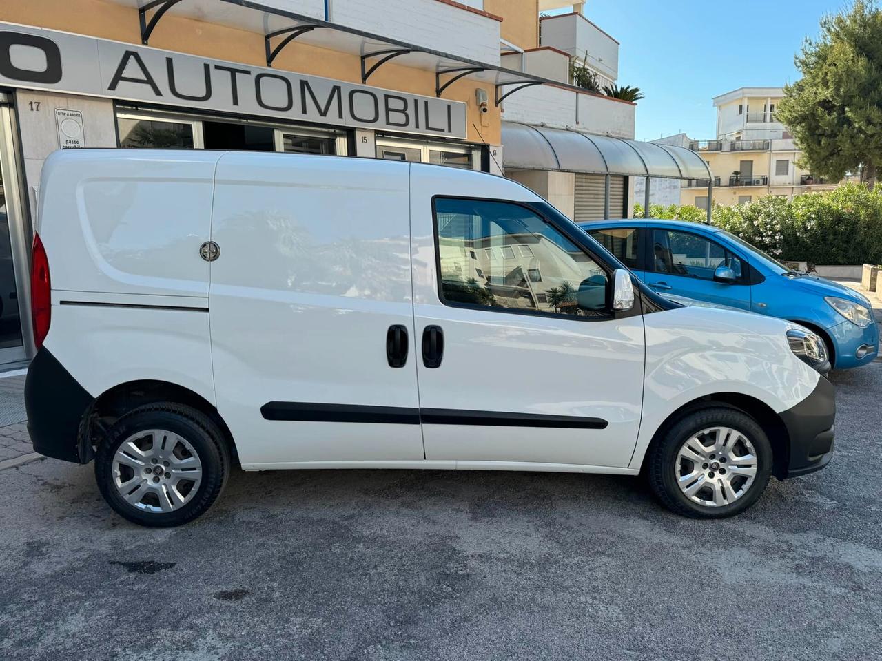 FIAT DOBLO CARGO 1.6 MJ 105 CV. AUTOCARRO 2 POSTI