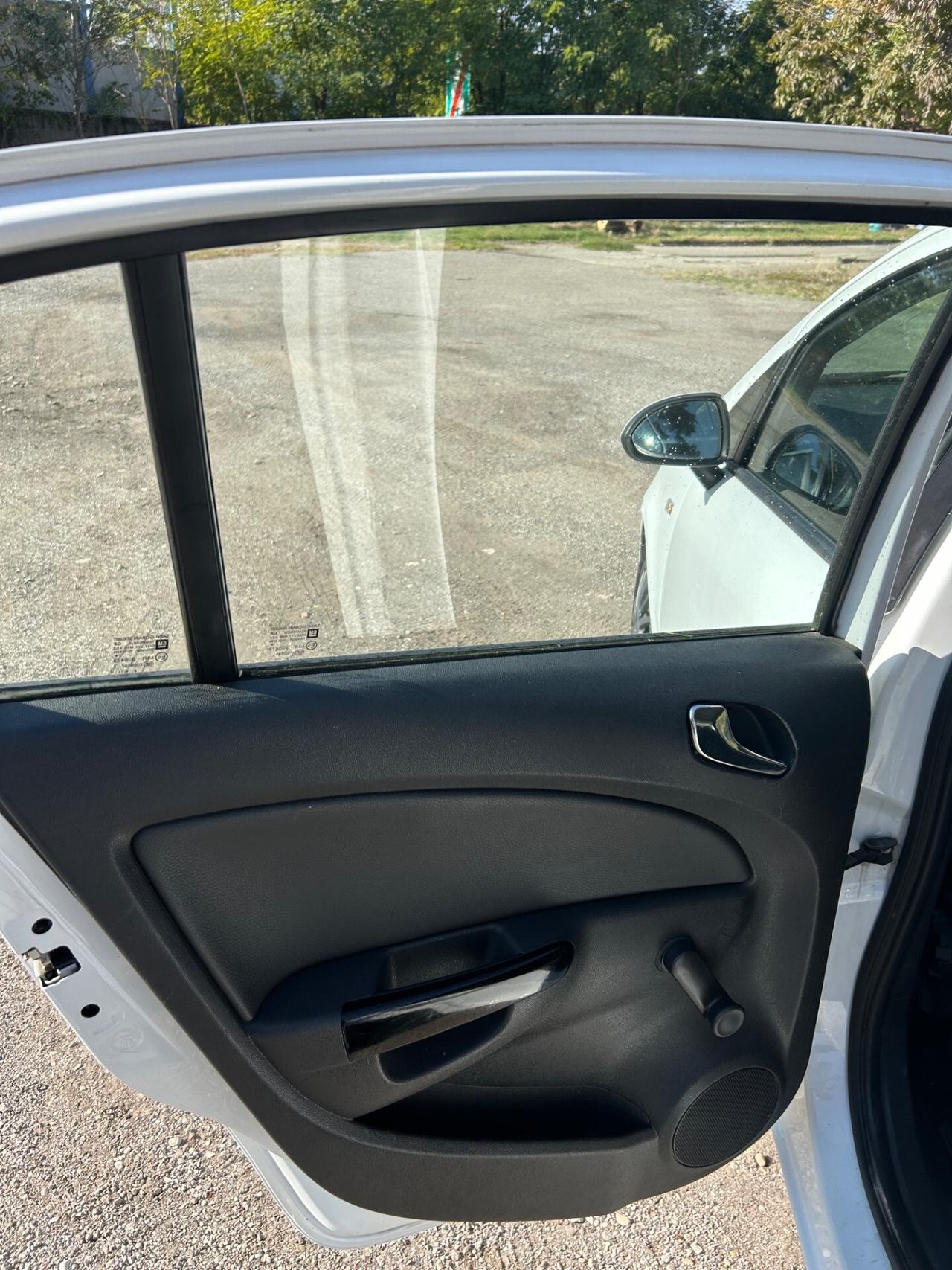 Opel Corsa 1.2 85CV 5 porte GPL-TECH Elective