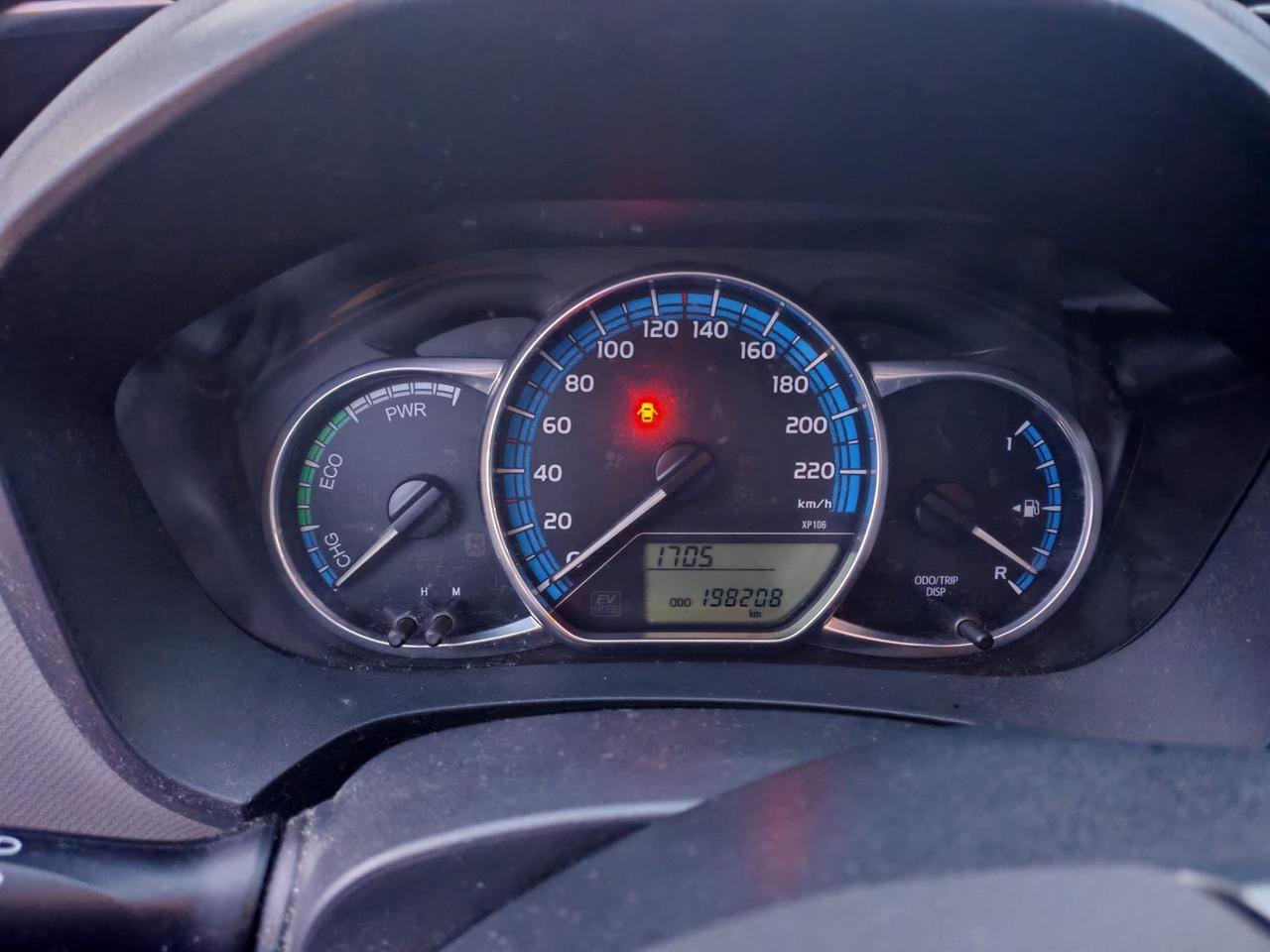 Toyota Yaris 1.5 Hybrid 5 porte by Glamour