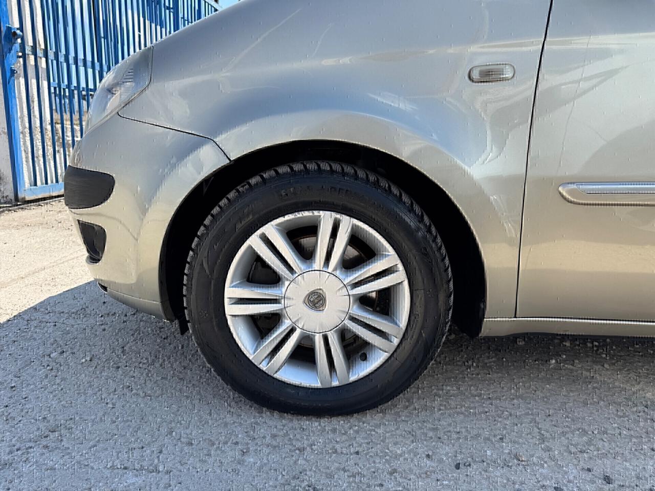 Lancia MUSA Multijet Platino “TETTO APRI”