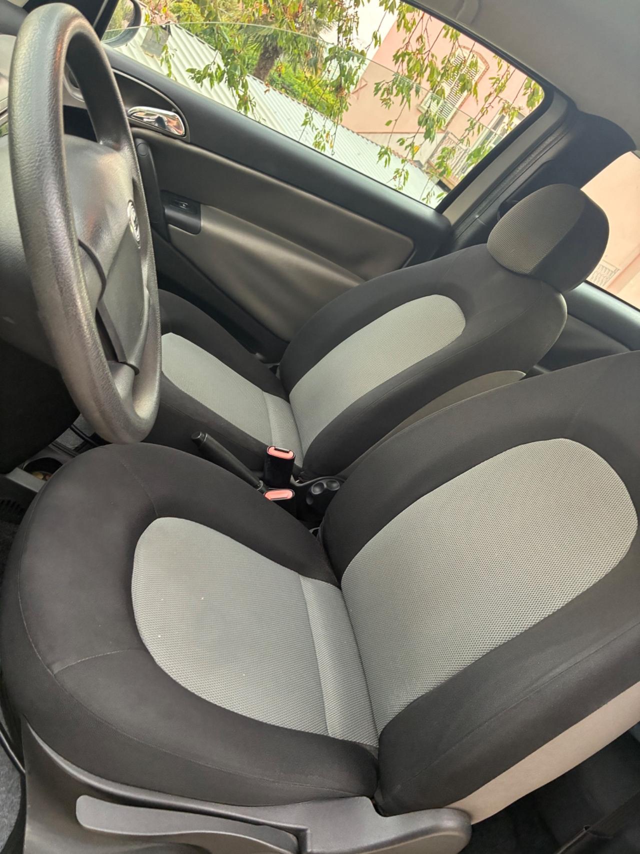 Lancia Ypsilon 1.2 16V Argento