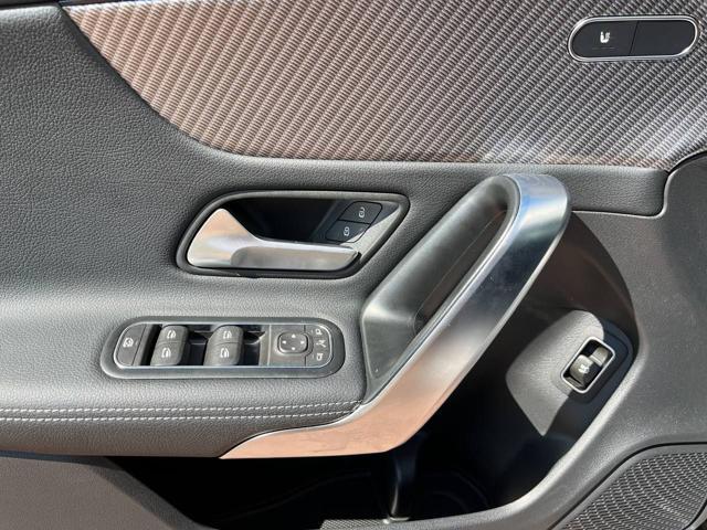 MERCEDES-BENZ CLA 180 Automatic Shooting Brake Progressive Advanced