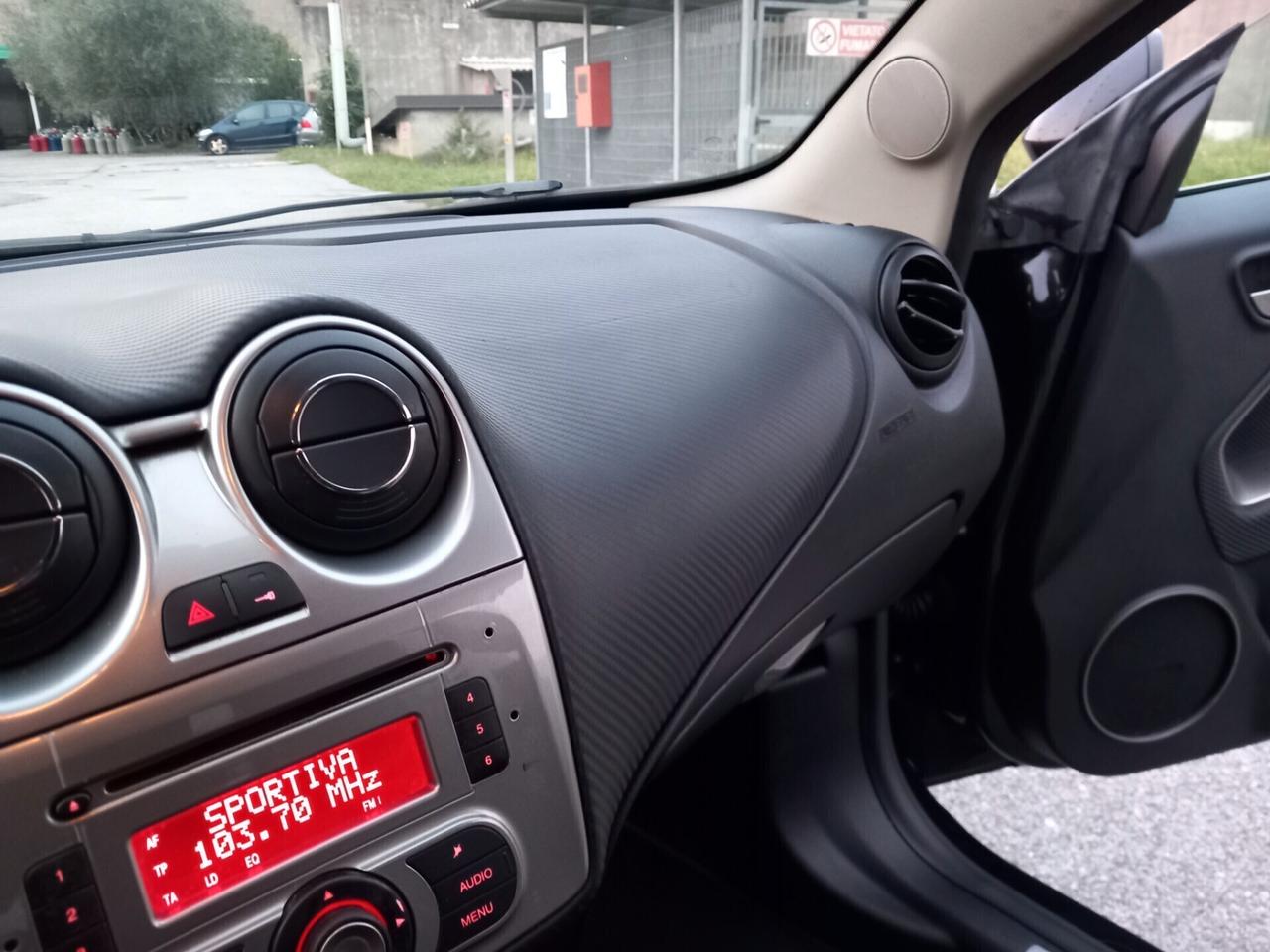 Alfa Romeo MiTo 1.4 78 CV Distinctive Sport Pack