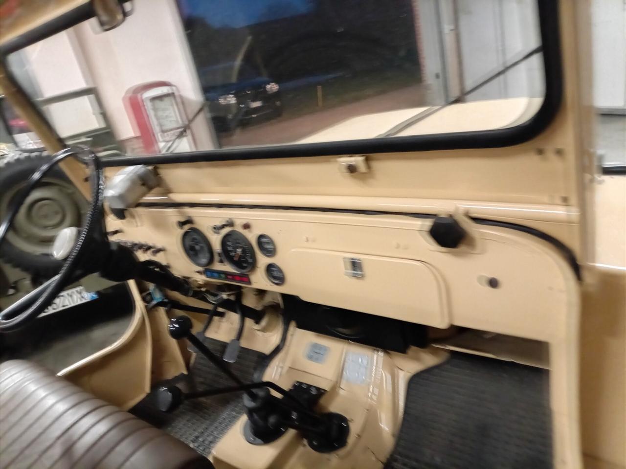 Jeep Willys Cj 3 autocarro posti