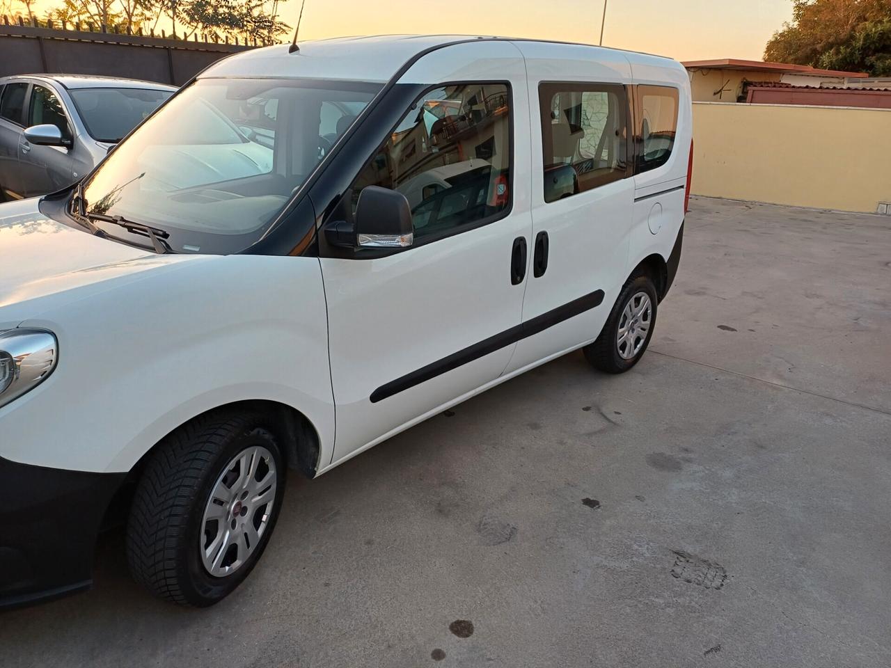 FIAT DOBLO' 1.3 MJT 5 POSTI