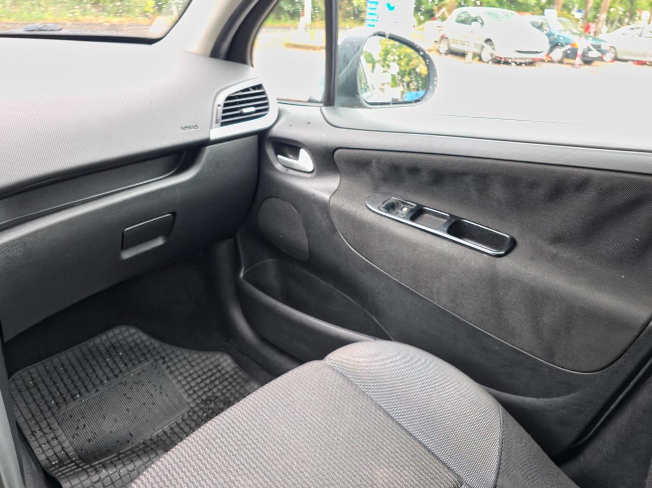 Peugeot 207 1.4 HDi 70CV FAP 5p. XS E5 Manuale NEO 2010