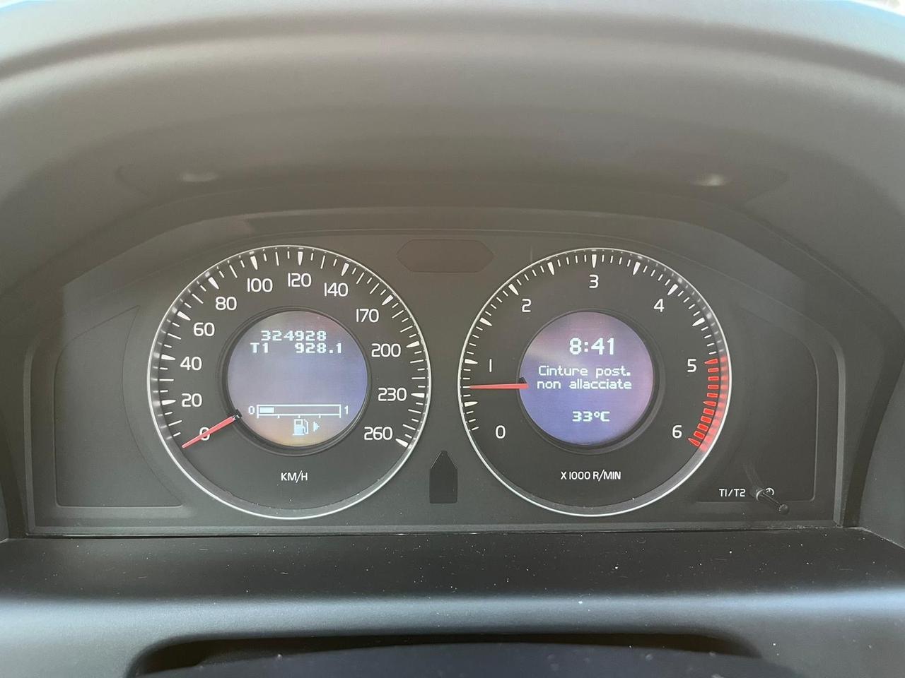 Volvo XC60 2.4d 2008 320.000km 4x4 perfettamente funzionante