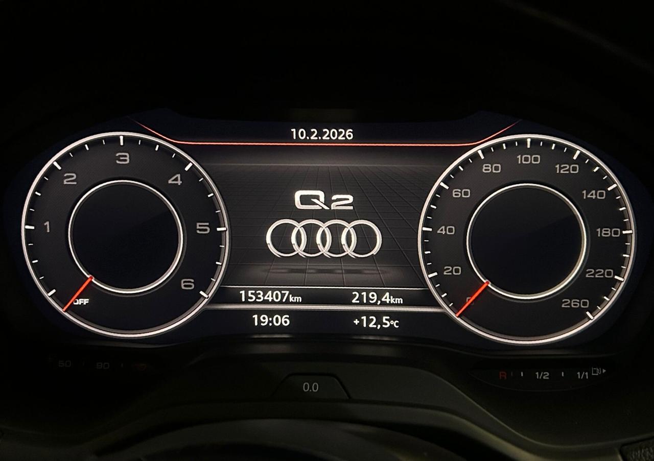 Audi Q2 30 TDI S tronic Identity Black