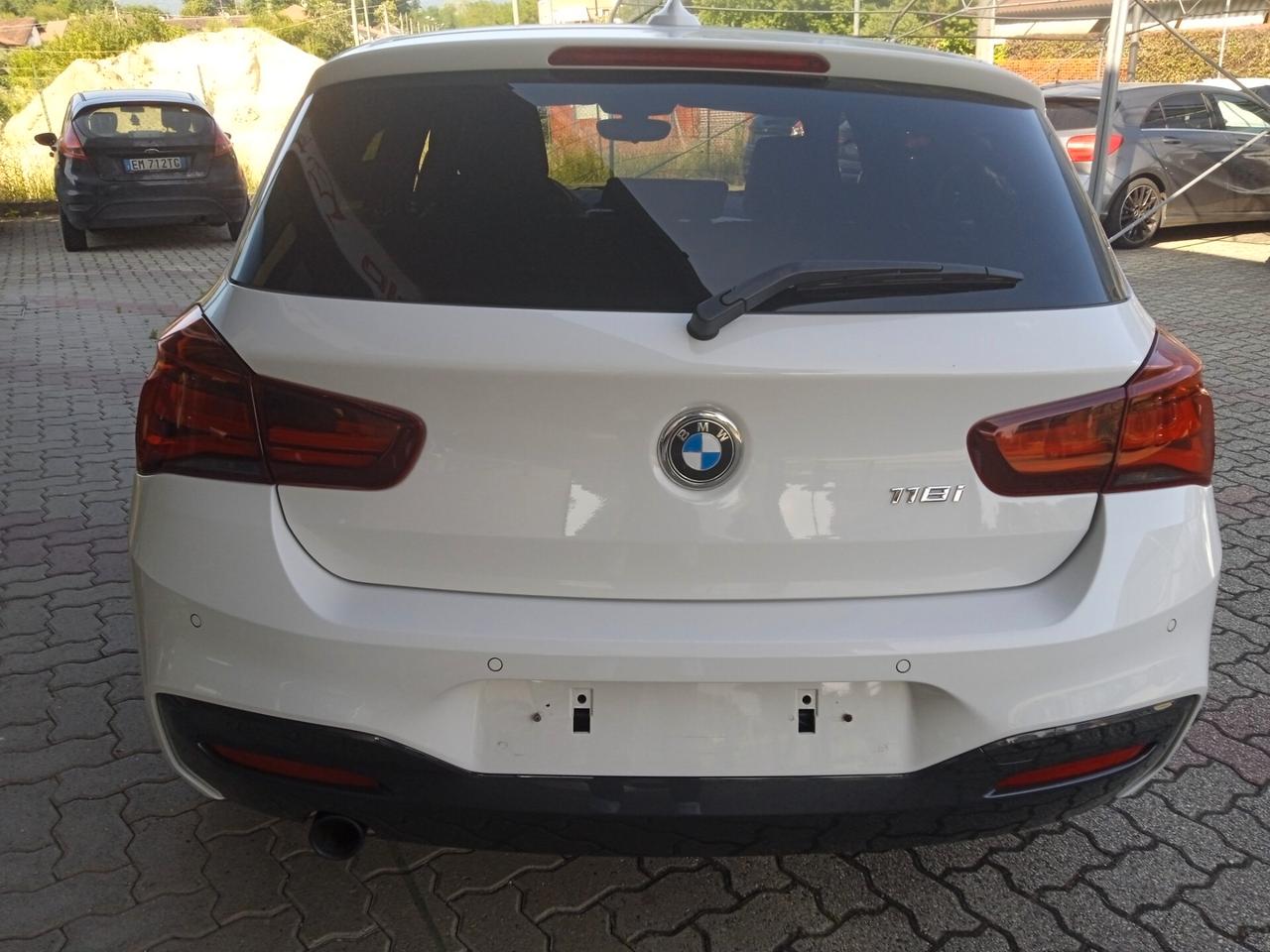 Bmw 118 M SPORT PACK SHADOW 18" VETRI SCURI PELLE TOTALE SENS PARK CRUISE CONTROL PRONTA CONSEGNA