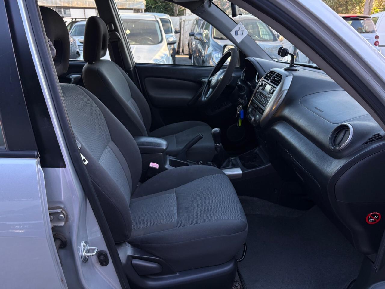 Toyota RAV 4 RAV4 2.0 Tdi D-4D cat 5 porte Sol