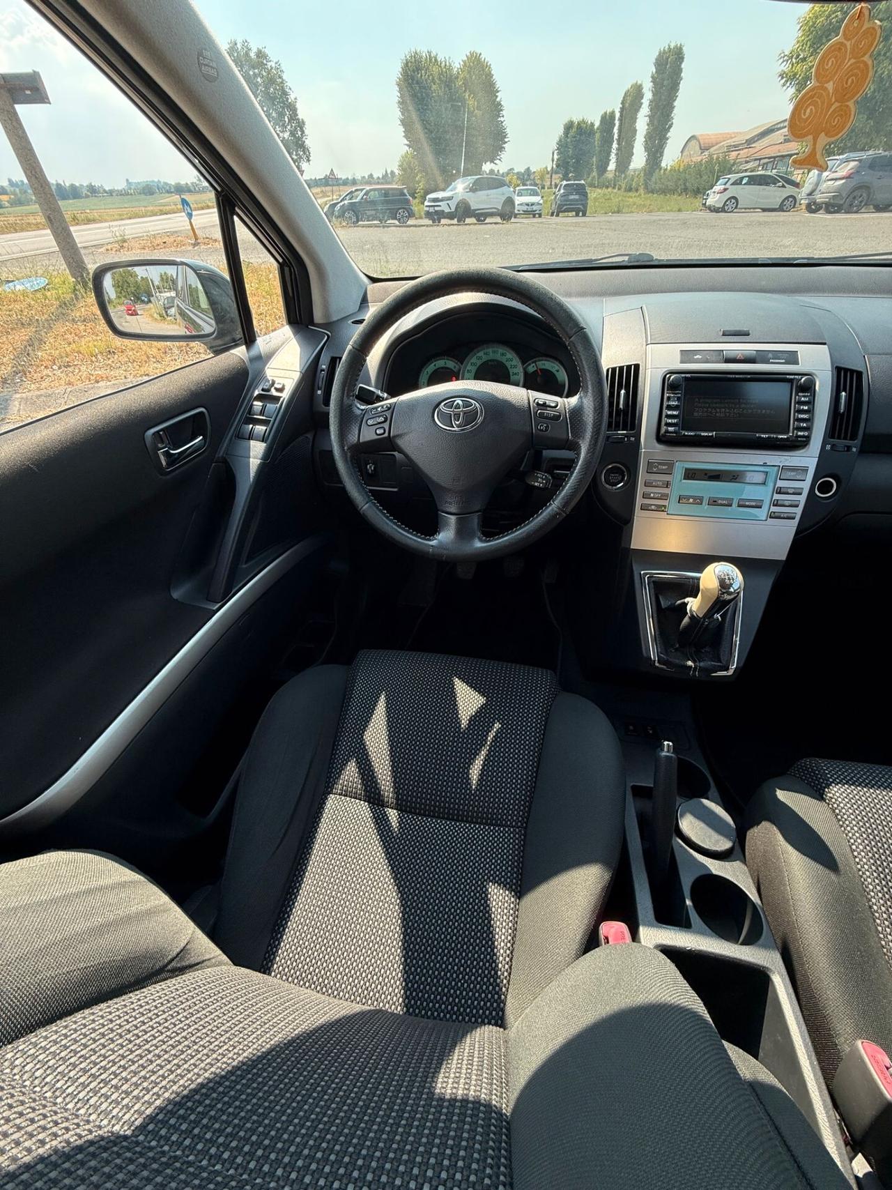 Toyota Corolla Verso 2.2 - 7 POSTI