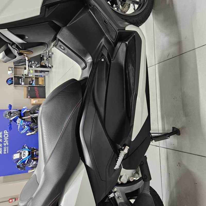 Yamaha X-Max 250 ABS - 2016
