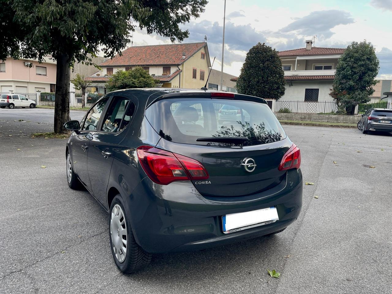 Opel Corsa 1.4 90CV GPL Tech 5 porte Innovation per Neopatentati 2017