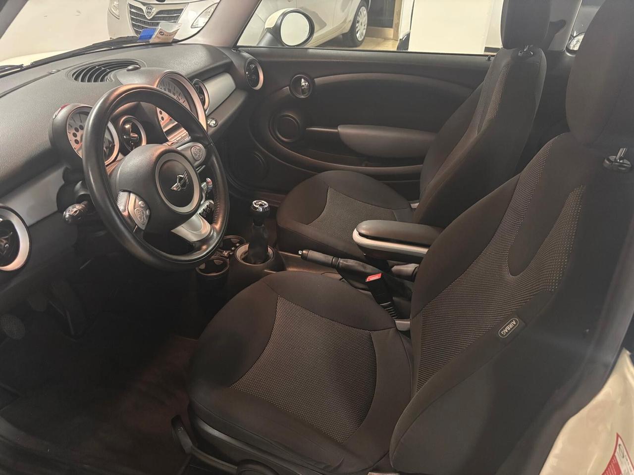 MINI ANNO 2010 BENZINA GPL ADATTA NEOPATENTATI KM 62 MILA