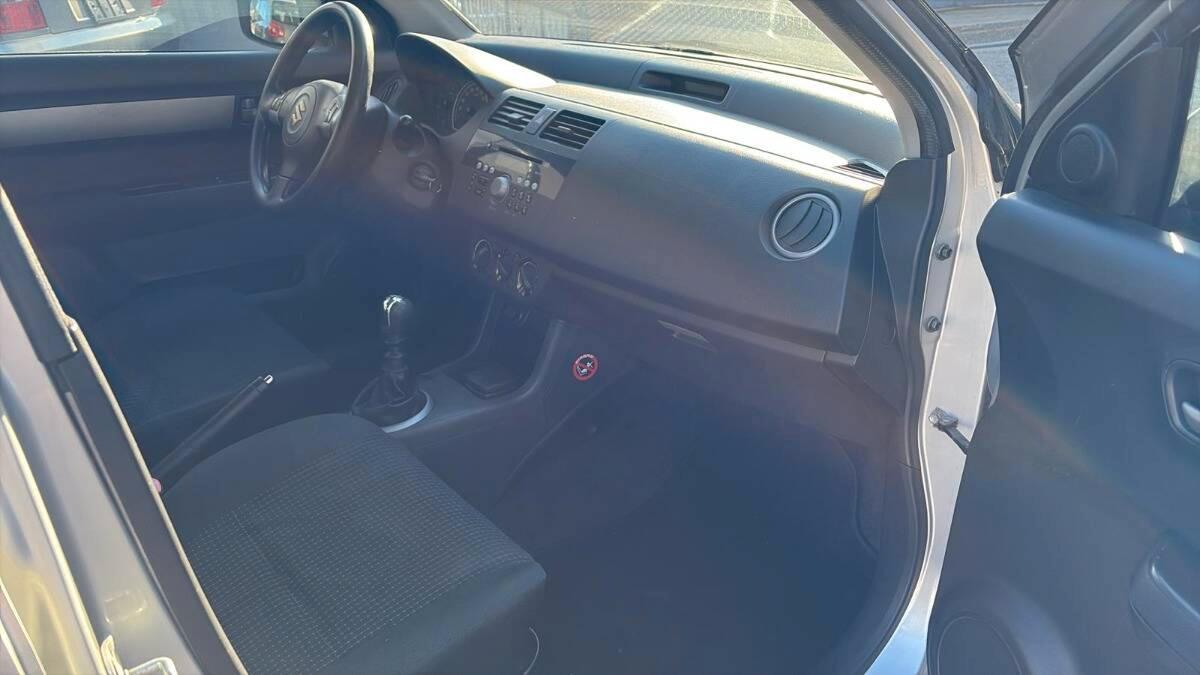 Suzuki Swift 1.3 ddis GLX 5p